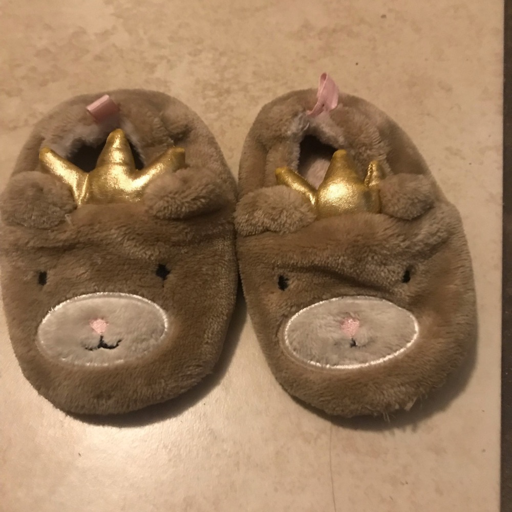 Slip on bed room shoes